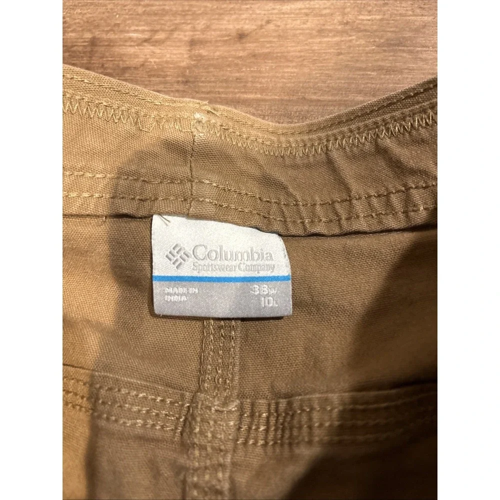 Columbia‎ Tan Beige Shorts Flat Front Men's Size 38